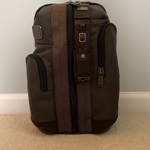 Tumi Monterey Sac Bag - New and never used!